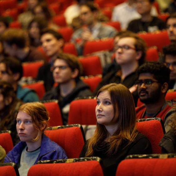 Master et PhD Track : les admissions 2024-2025 sont ouvertes ! 